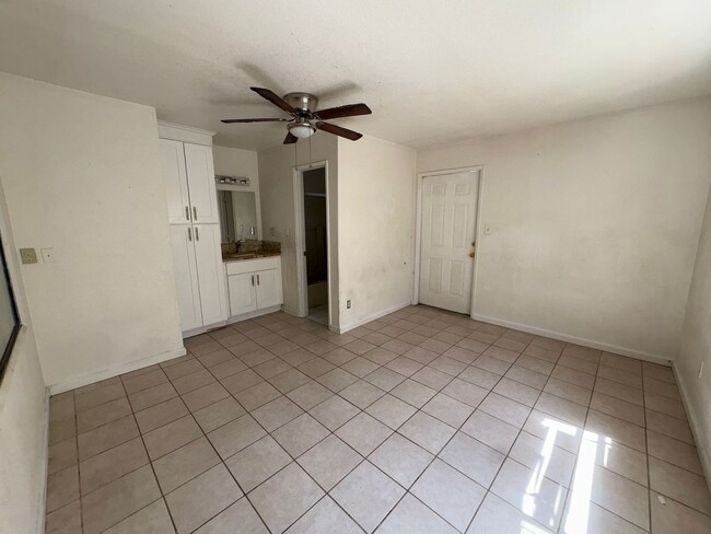 Building Photo - 939 Baldwin Rd Unit 939 Baldwin Rd # B Rental