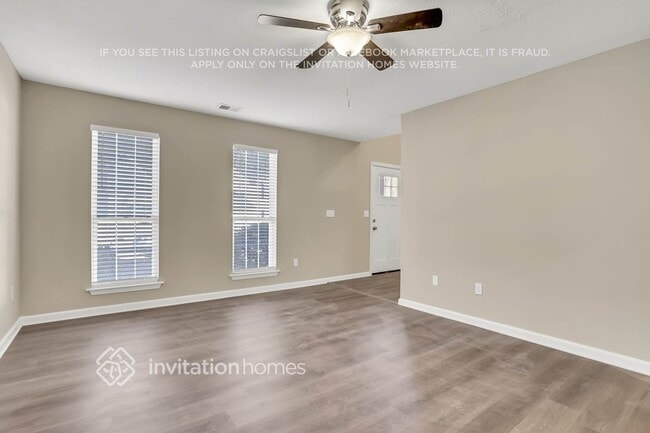 Photo - 1363 Ambercrest Way