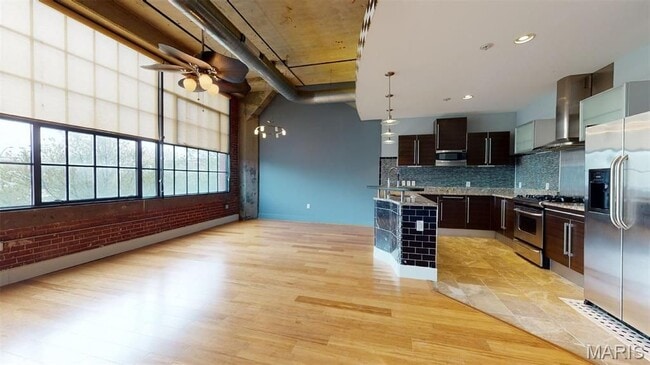 Building Photo - 4100 Forest Park Ave Unit 203