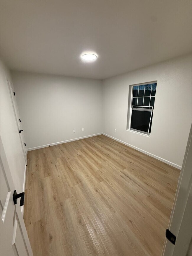 Photo - 8460-8460 N Palmer Fishhook Rd Unidad 8460