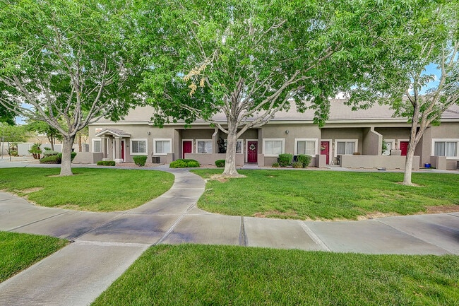 Townhomes For Rent in North Las Vegas - Hidden Canyon Village