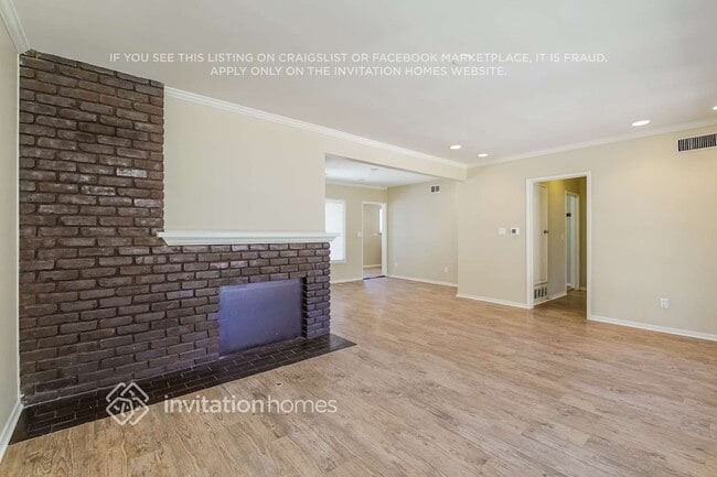 Photo - 19520 Haynes St House