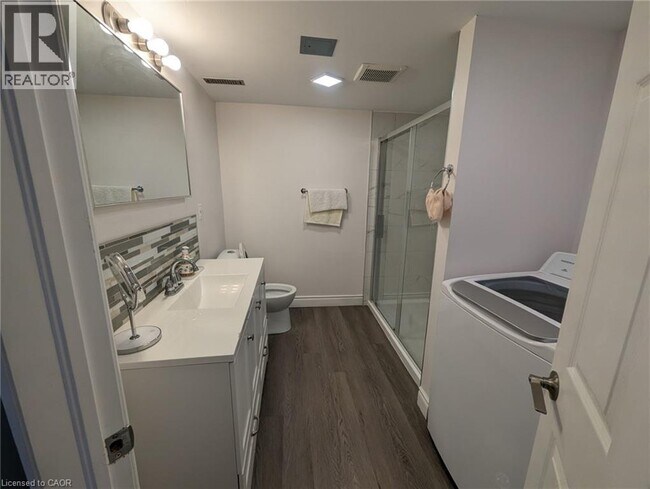 Photo - 510 Oakridge Pl