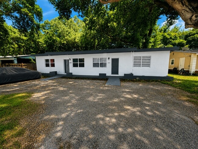 Photo - 1664 NE 146th St