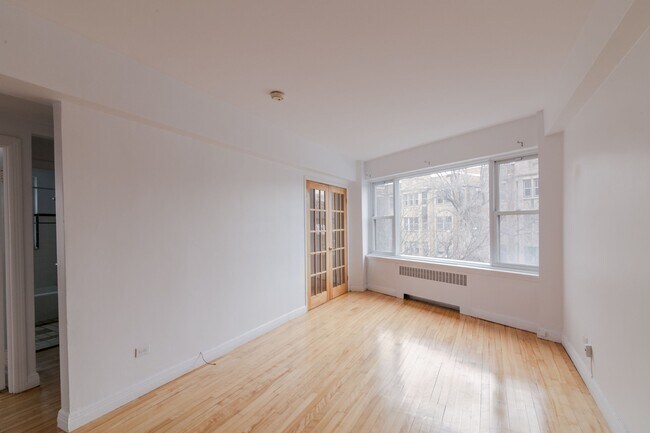 Photo - 10 Rosemount Unit 210
