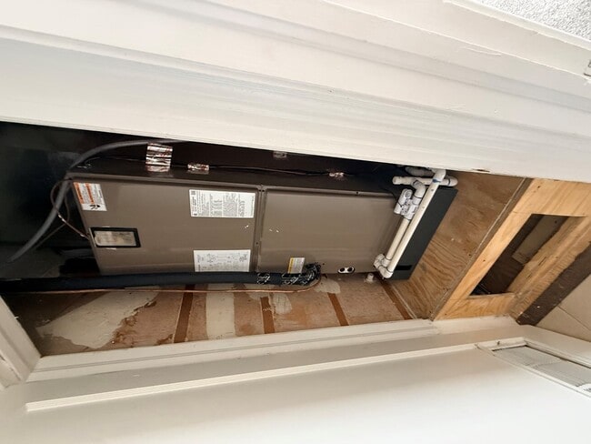 Photo - 1421 Lauderdale Ave