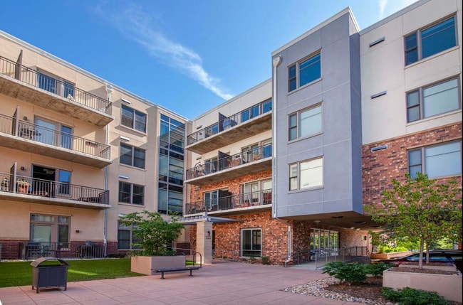 Building Photo - 3701 Arapahoe Ave Unit 107 Rental