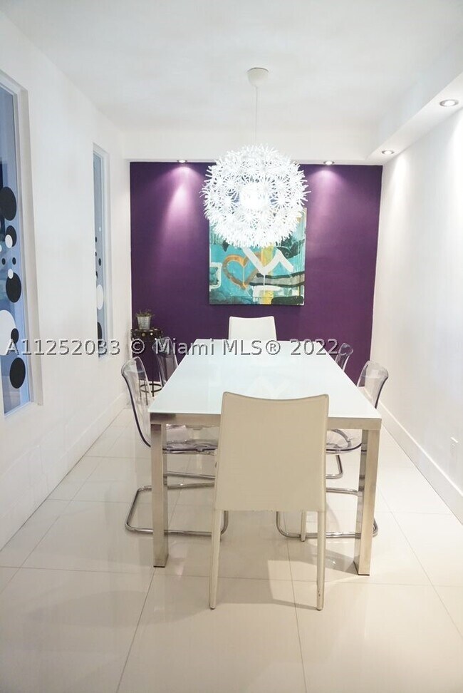 Photo - 5161 Collins Ave Unit 309