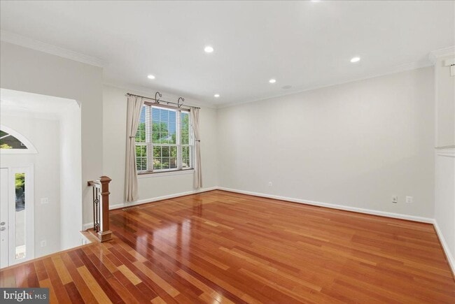 Photo - 1433 McLean Mews Ct