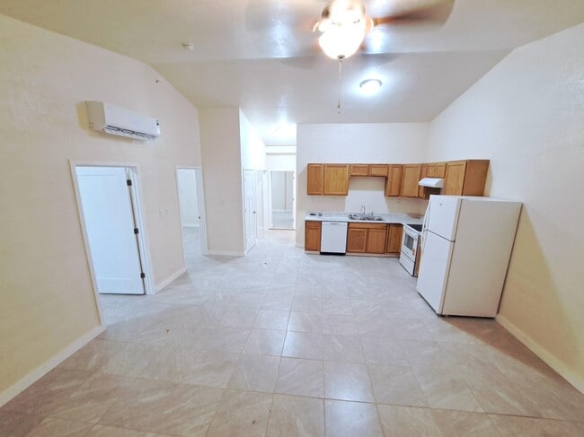 Photo - 1306 Iowa Ave Unit 2