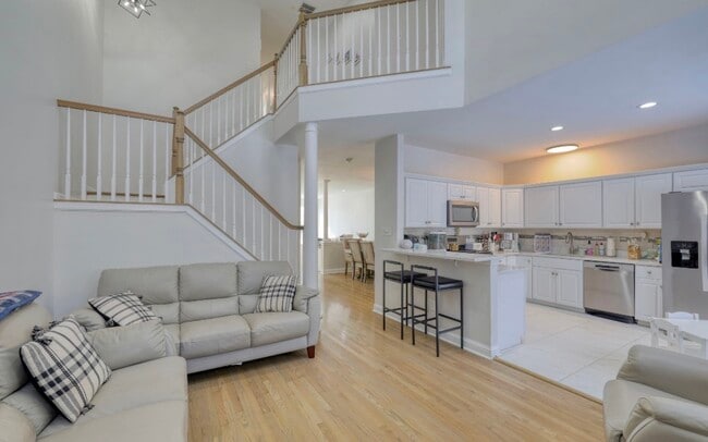 Photo - 24 Barr Ln