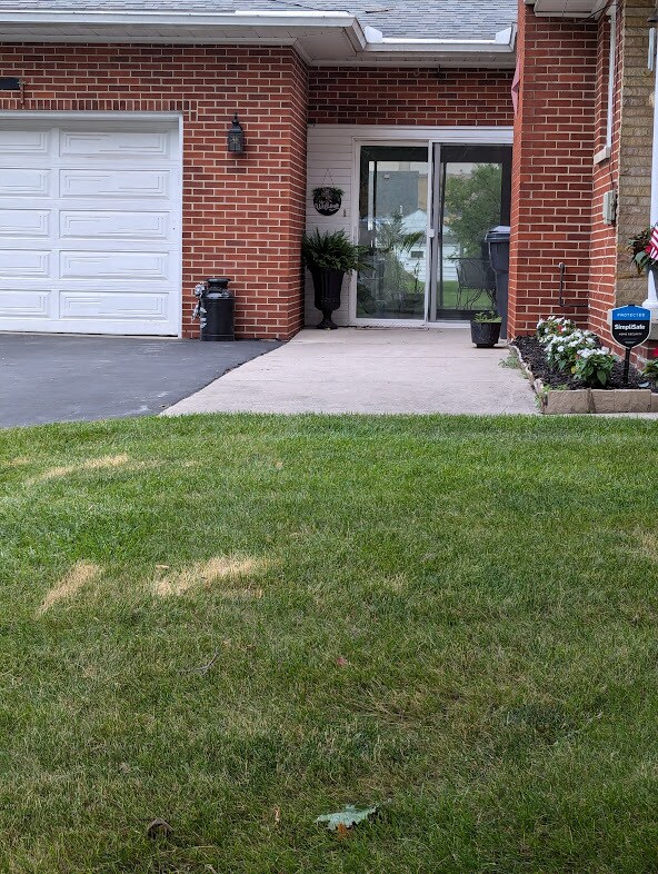 320 S Collins Ave Apartment Lima, OH