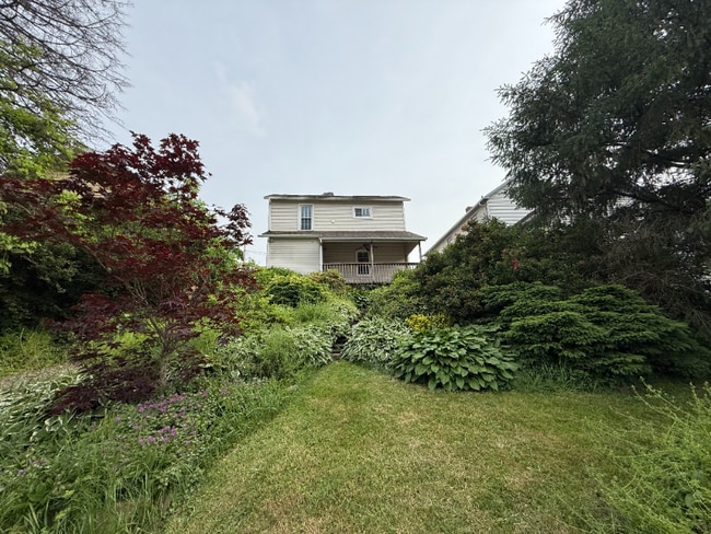 Photo - 102 W Chartes St Unit B