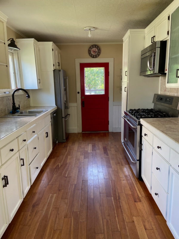 Photo - 307 W Eighth St