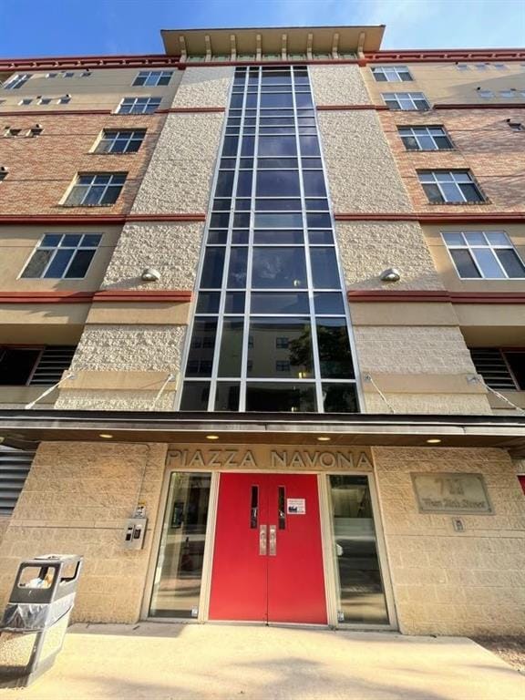 Building Photo - 711 W 26th St Unit 510 Rental
