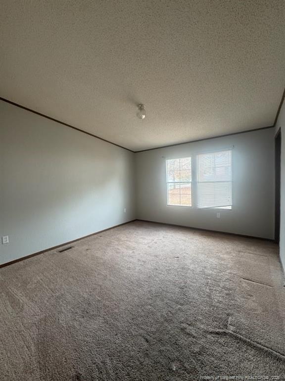 Photo - 142 Oak St