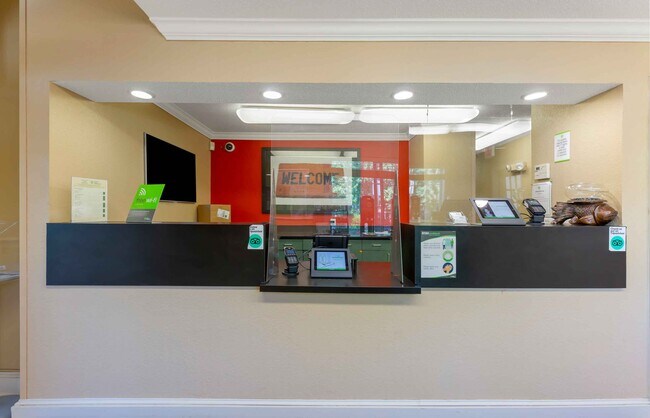 Photo - Furnished Studio-Washington, D.C. - Sterli...