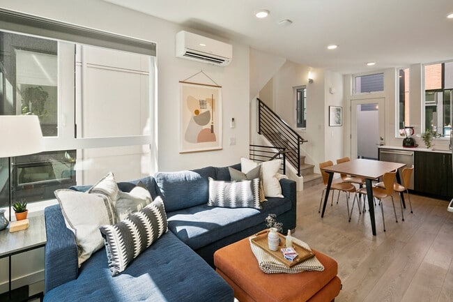 418c 10th Ave E Unit SI FL4-ID1035860P