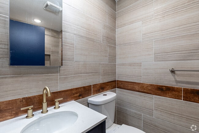 2BR, 1.5BA Townhouse - Bathroom