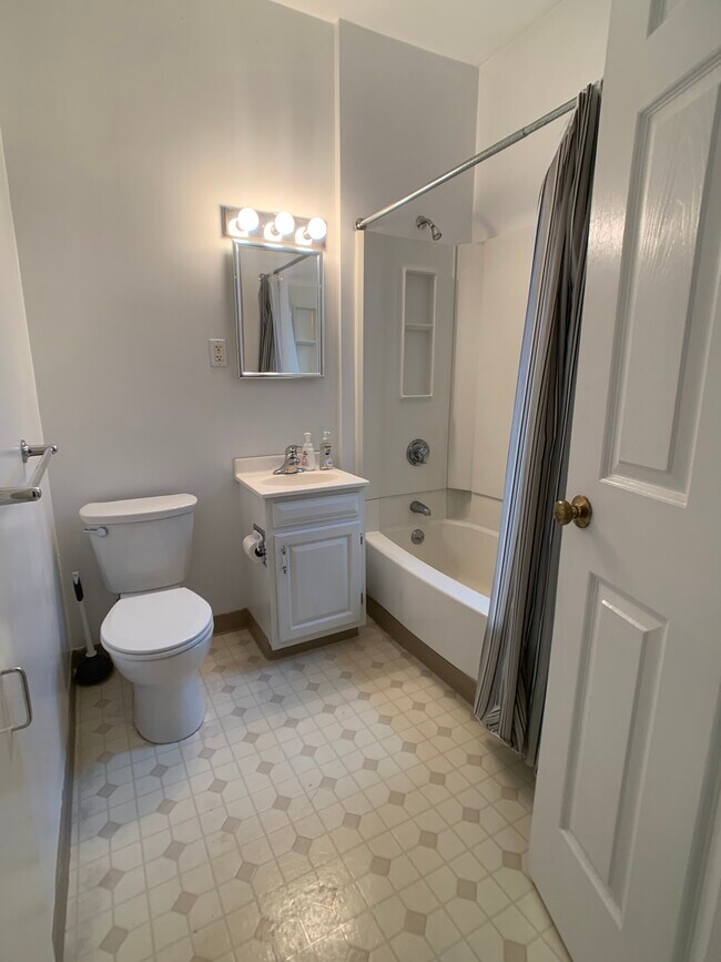 Photo - 123 Park St Unit 3A