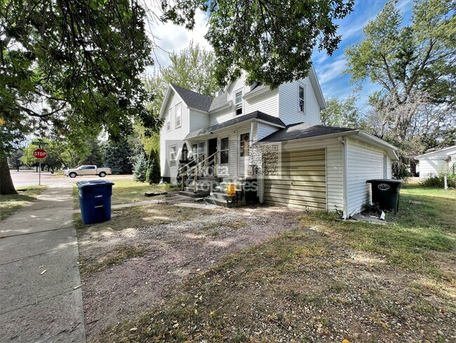 Photo - 735 S Wisconsin St Unit 2-second floor