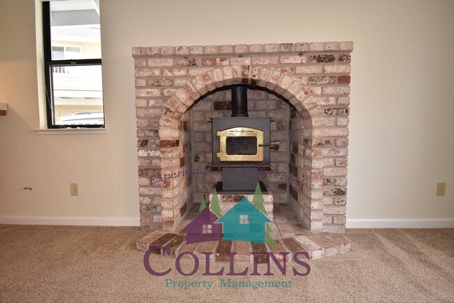 Photo - 116 Stanford Ct House