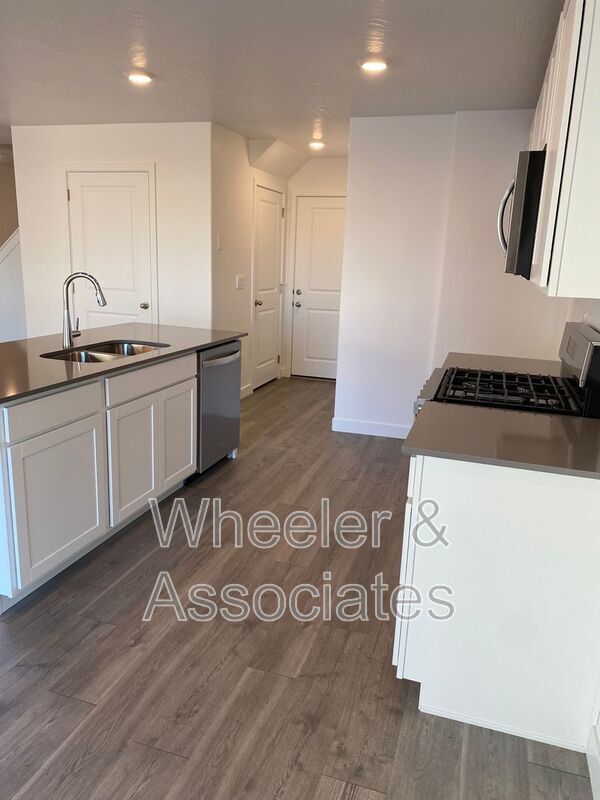 Photo - 2971 Coral Holw Dr