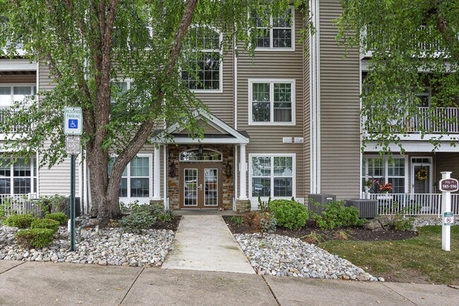 Photo - 594 Saint Andrews Pl Unit 594 Saint Andrews Pl.