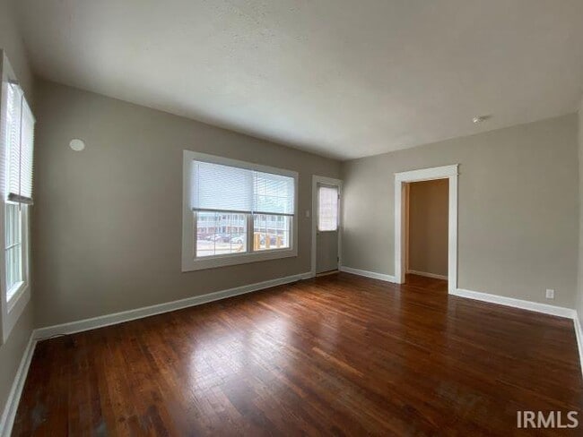 Photo - 811 N Grant St