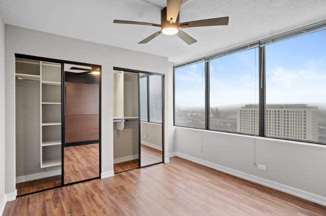 Photo - 1209 S Michigan Ave