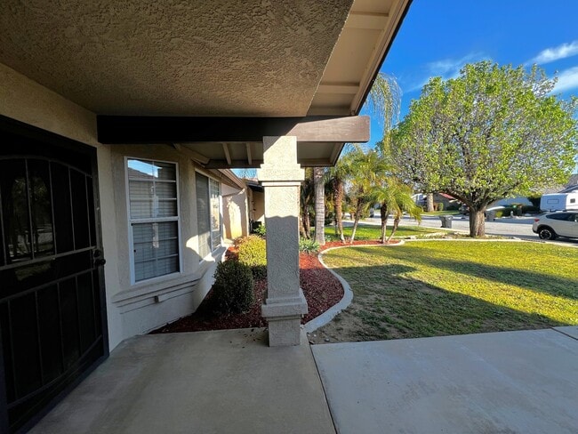 Photo - 516 Sun Rose Ave