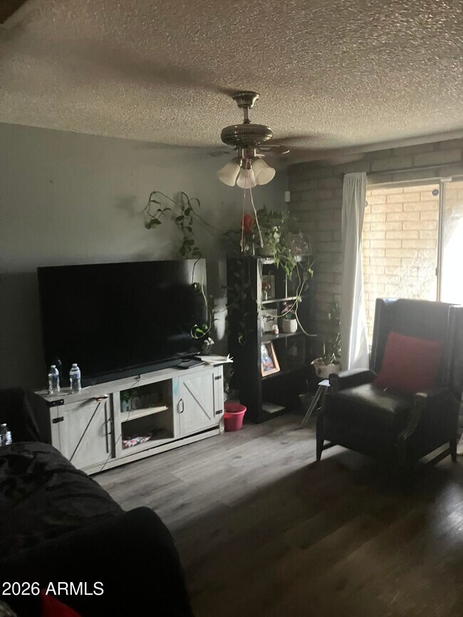 Photo - 4214 W Lewis Ave