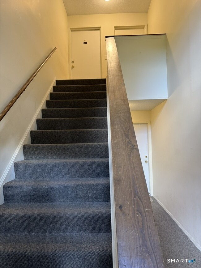 Photo - 104 Wellington Dr Unit 104