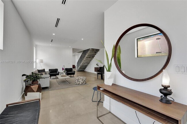 Photo - 3465 SW 3rd Ave