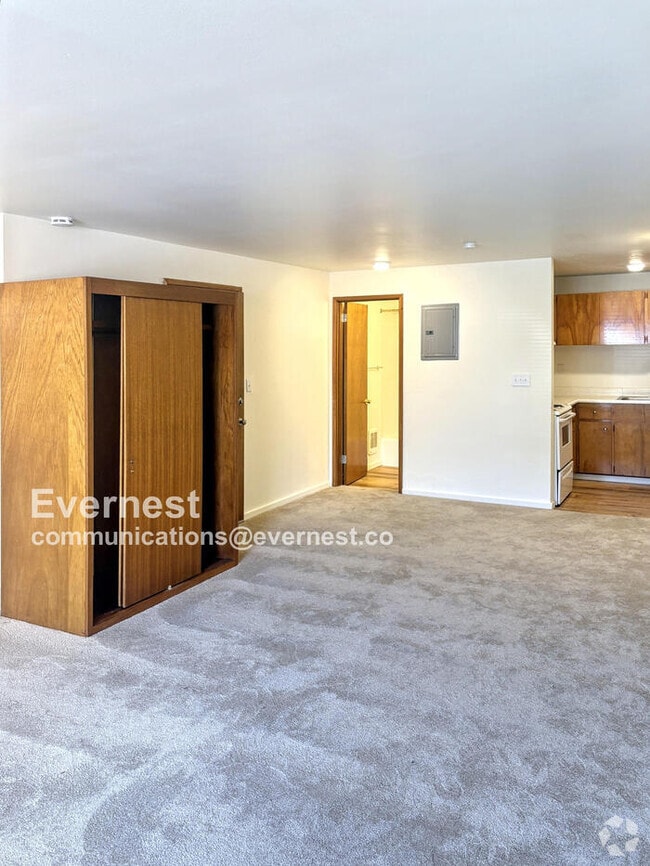 Building Photo - 211 Shore Dr Unit 304 Rental
