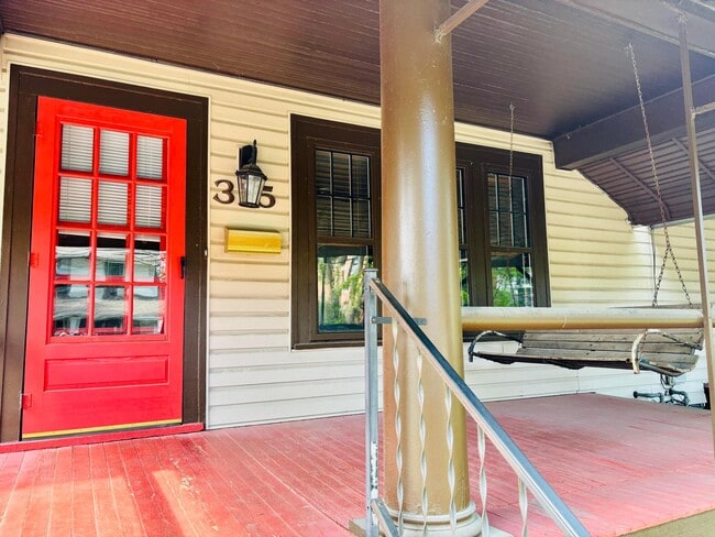 Photo - 315 Siebert St