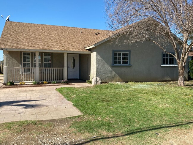 Single story 4 Bedroom for Lease Jurupa Va... - Single story 4 Bedroom for Lease Jurupa Va... Casa