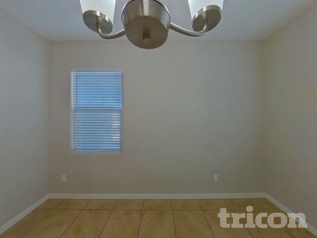 Photo - 40209 W Walker Wy