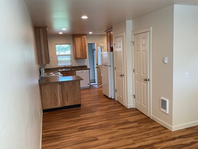 Photo - 1838 City View St Unidad 1838