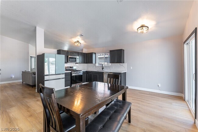 Photo - 5470 Chela Dr