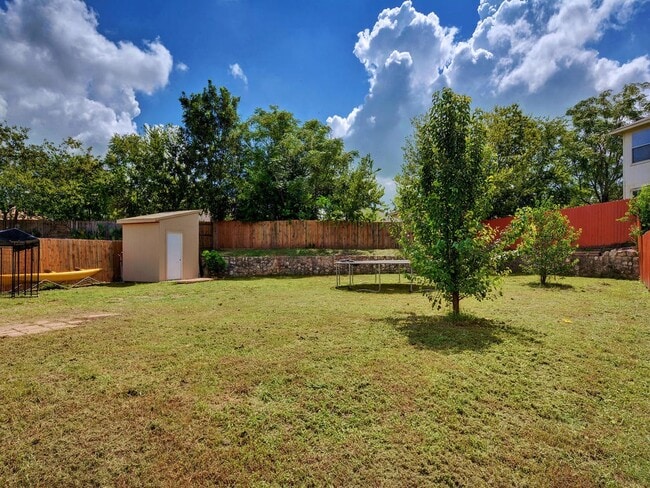 Building Photo - 8705 Davis Oaks Trail