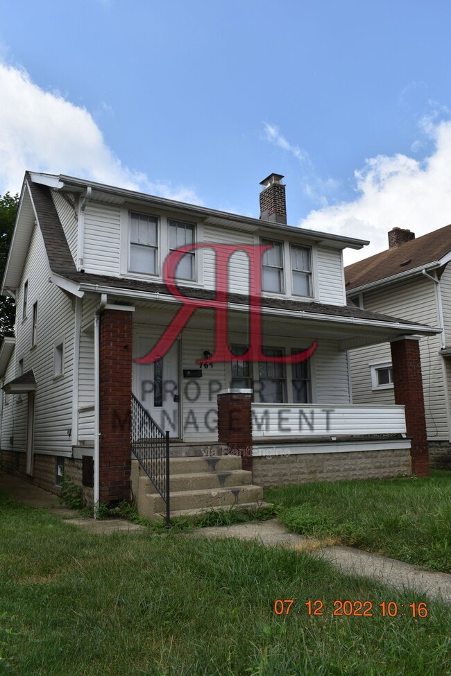 Photo - 765 E Deshler Ave