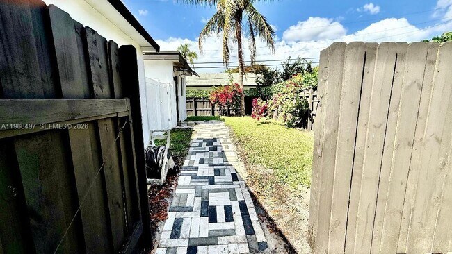 Photo - 1710 SW 99th Terrace Unit 02