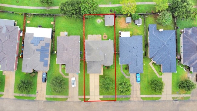 Photo - 829 Indigo Springs Ln