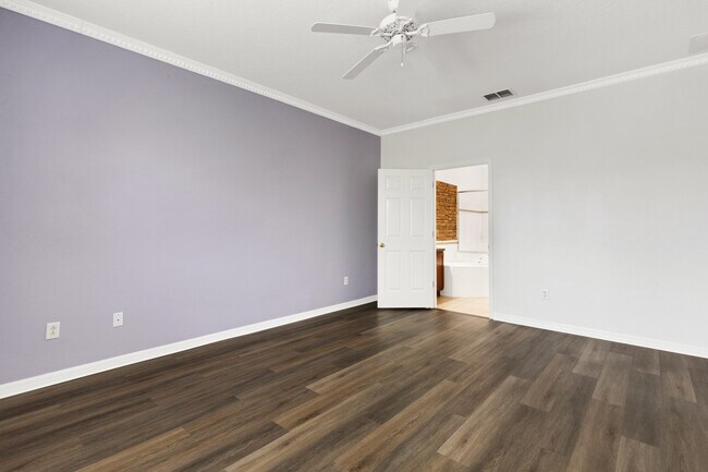 Photo - 8652 Karpeal Dr Unit 205