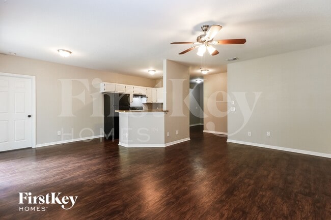 Photo - 2849 Peake St