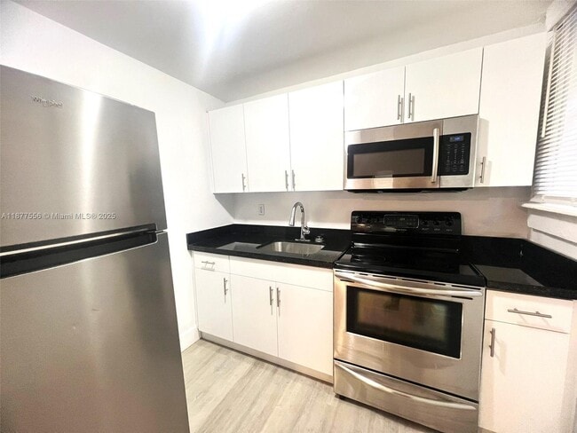 Building Photo - 1319 Meridian Ave Unit 103 Rental
