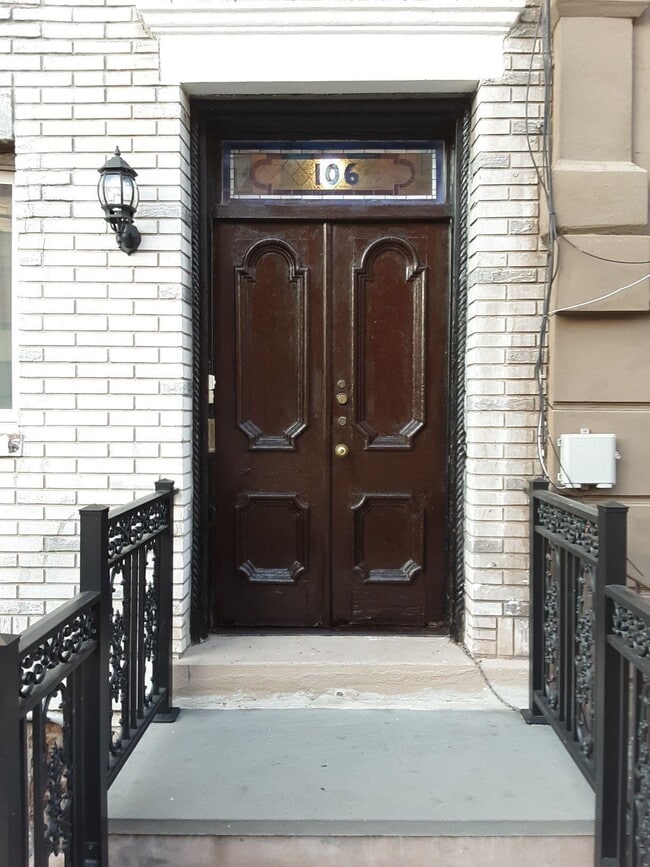 Photo - 106 7th St Unit 2