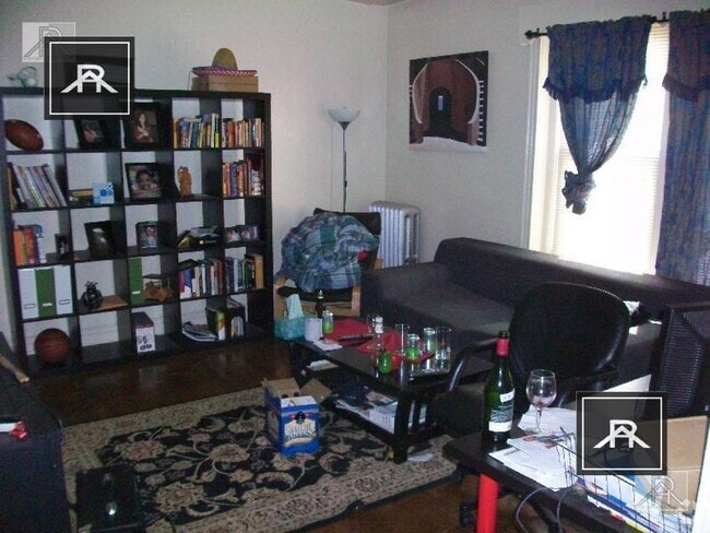 Building Photo - 1 bedroom in Brighton MA 02135 Unit 7 Rental