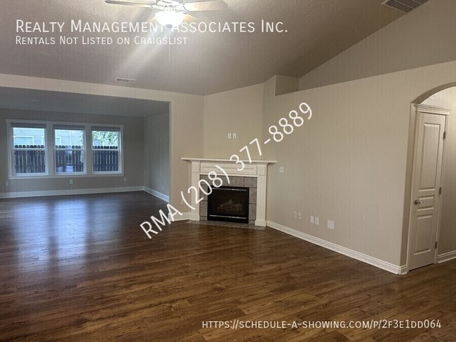 Photo - 3611 N Price Way